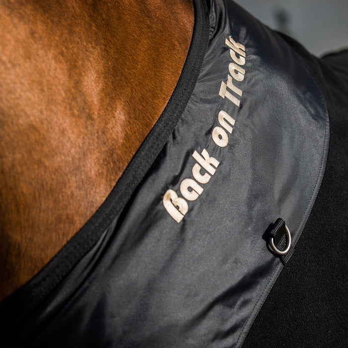 Back on Tack Hästtäcke Fleece med D-ringar