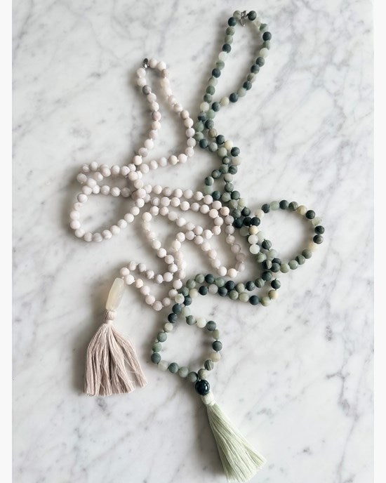 Yogiraj Mala Halsband Necklace Moss Green