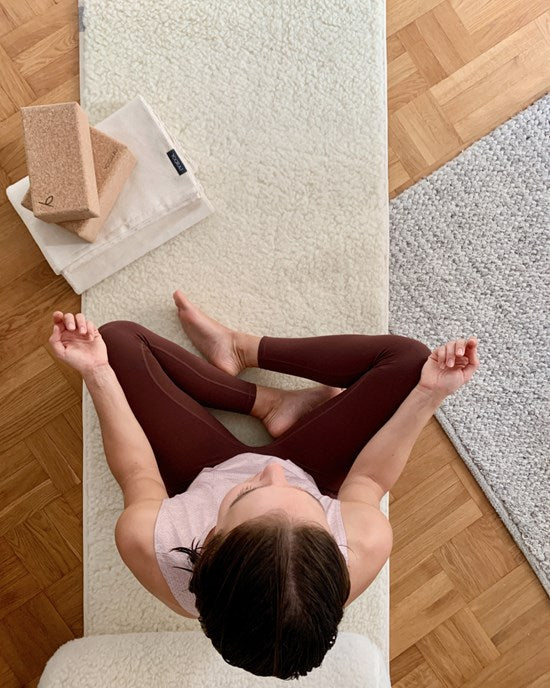 Yogiraj Yogamatta Premium wool mat, Silver Grey